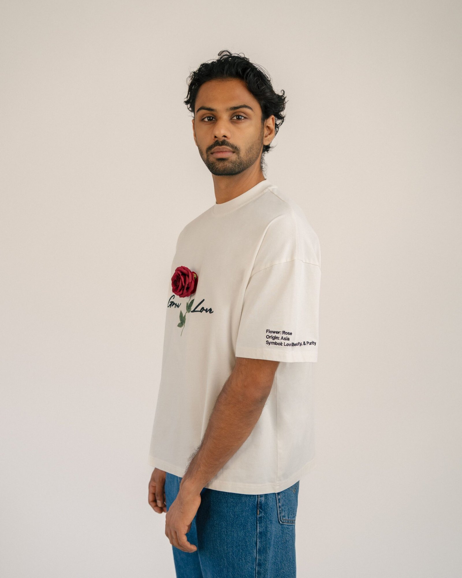 Off White Box Tee – In Between Bloom (+1 Flower) — view 3